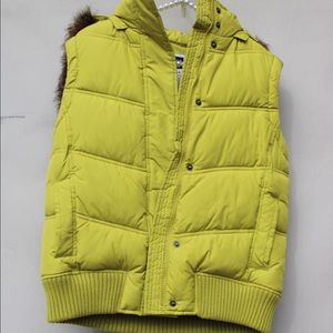 Gap green hooded puffer vest